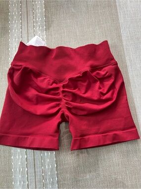 Women’s Red Scrunch-Back Active Shorts